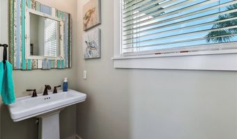 1009 Fiji Dr, Rockport, TX 78382
