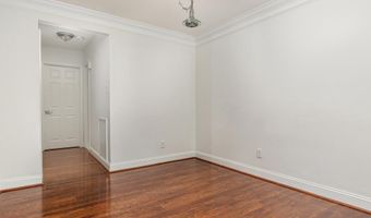 3334 WOODBURN VILLAGE Dr 33, Annandale, VA 22003
