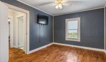 109 Fisher St, Athens, TN 37303