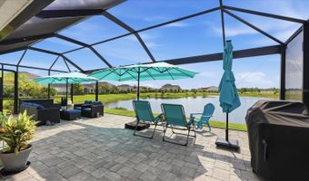 6230 ROADSTEAD Ct, Apollo Beach, FL 33572