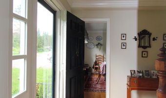 11 Tozier St, Belfast, ME 04915