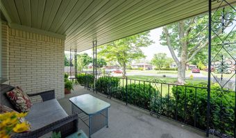 135 Alberta Dr, Amherst, NY 14226
