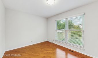 1291 White Chapel Ln, Algonquin, IL 60102