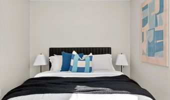 29 W 9TH St, Bayonne, NJ 07002