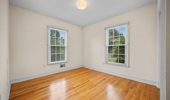151 S Main St, Allentown, NJ 08501