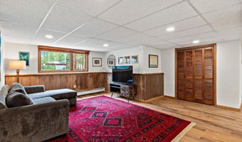 6922 Cutty Sark St, Anchorage, AK 99502