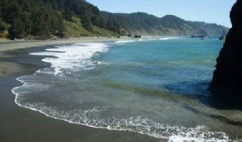 19921 WHALESHEAD Rd U1, Brookings, OR 97415