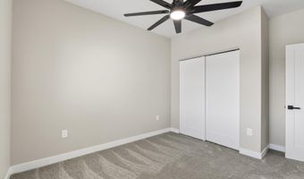 16 E Davis Ln, Avondale, AZ 85323