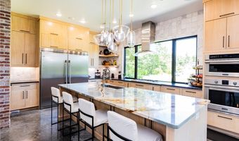 10901 Old Fashion Dr, Bentonville, AR 72713