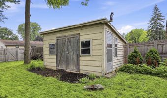 821 S WEIMAR St, Appleton, WI 54915