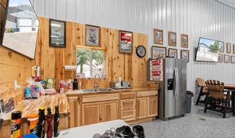 1109 Lakeview Ave, Alexandria, MN 56308