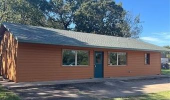 415 N 8th St, Barnsdall, OK 74002