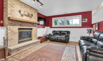 168 Tree Line Dr, Antioch, IL 60002