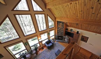 55 Mallard Dr, Becket, MA 01223