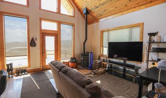 142 Warbonnet Dr, Banner, WY 82832