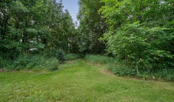 4700 Rural Oaks Dr SE, Alexandria, MN 56308