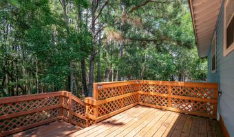 5052 Schira St, Bay St. Louis, MS 39520
