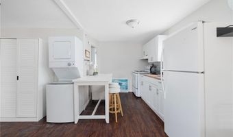 66 Knowlesway Unit Upper Unit Upper Unit, Narragansett, RI 02882