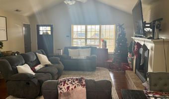 610 Fawn Branch Trl, Boiling Springs, SC 29316