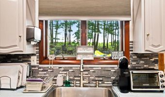 17 Basswood Ct, Albrightsville, PA 18210