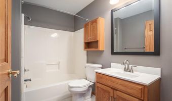 723 Amanda Ln, Alexandria, MN 56308