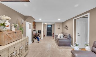 9 Brentwood Ter, Middletown, NJ 07748