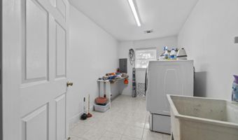 200 8th St, Bay St. Louis, MS 39520