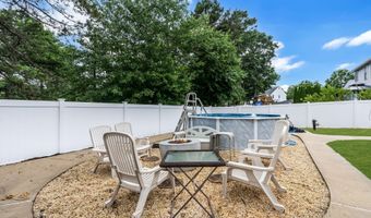 12 Brittany Dr, Bayville, NJ 08721