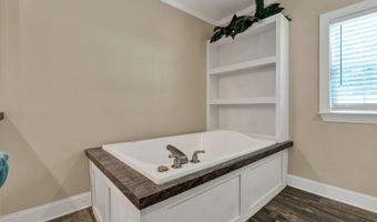 326 Mcclure Rd, Benton, TN 37307
