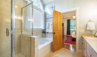 4 Maple Grove Way, Athens, OH 45701