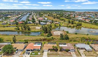 736 FLAMINGO Dr, Apollo Beach, FL 33572