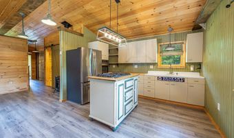 333 Smithfield Rd, Belgrade, ME 04917