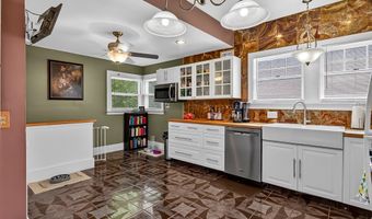 429 NE 8th St, Abilene, KS 67410