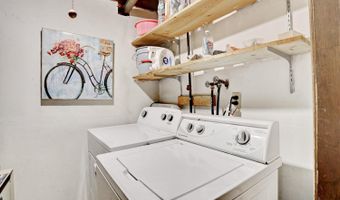 12 Van Gogh Ln, Airmont, NY 10901