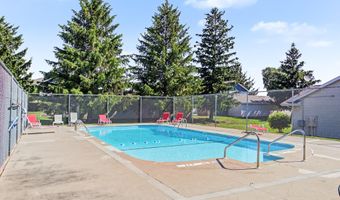 406 Faulkner Ct, Ames, IA 50014