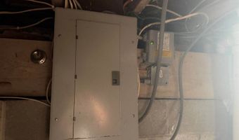 84 Hardy St, Akron, IA 51001