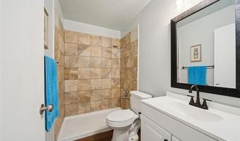1809 East Dr, Bartlesville, OK 74006