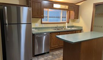 2 Windsor Dr, Alfred, ME 04002