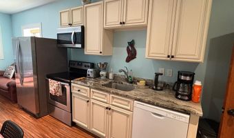 2445 S KENWOOD St, Arlington, VA 22206