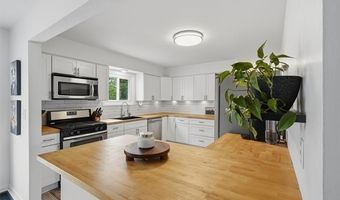 105 Highlake Ave, Ann Arbor, MI 48103