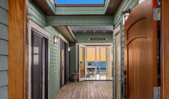 553 Beach Dr, Aptos, CA 95003