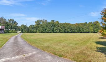 967 Five Points Rd, Barnesville, GA 30204