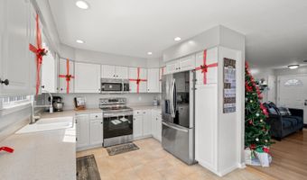 10616 Trevor Dr, Aurora, IN 47001