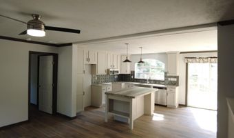 251 Briarwood Ln, Bedford, IN 47421