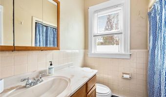 1476 Plainfield Pike, Cranston, RI 02920