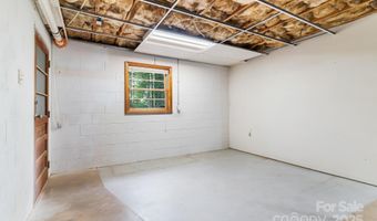 217 Royal Pines Dr, Arden, NC 28704