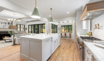 4021 Ridgecrest Ave, Charlotte, NC 28211