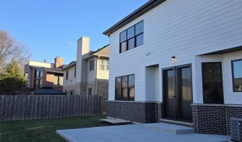 926 E Crest Ave, Addison, IL 60101