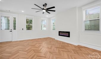 906 E 33rd St, Savannah, GA 31401