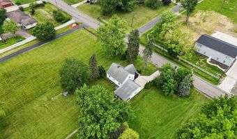 1624 Krumroy Rd, Akron, OH 44306